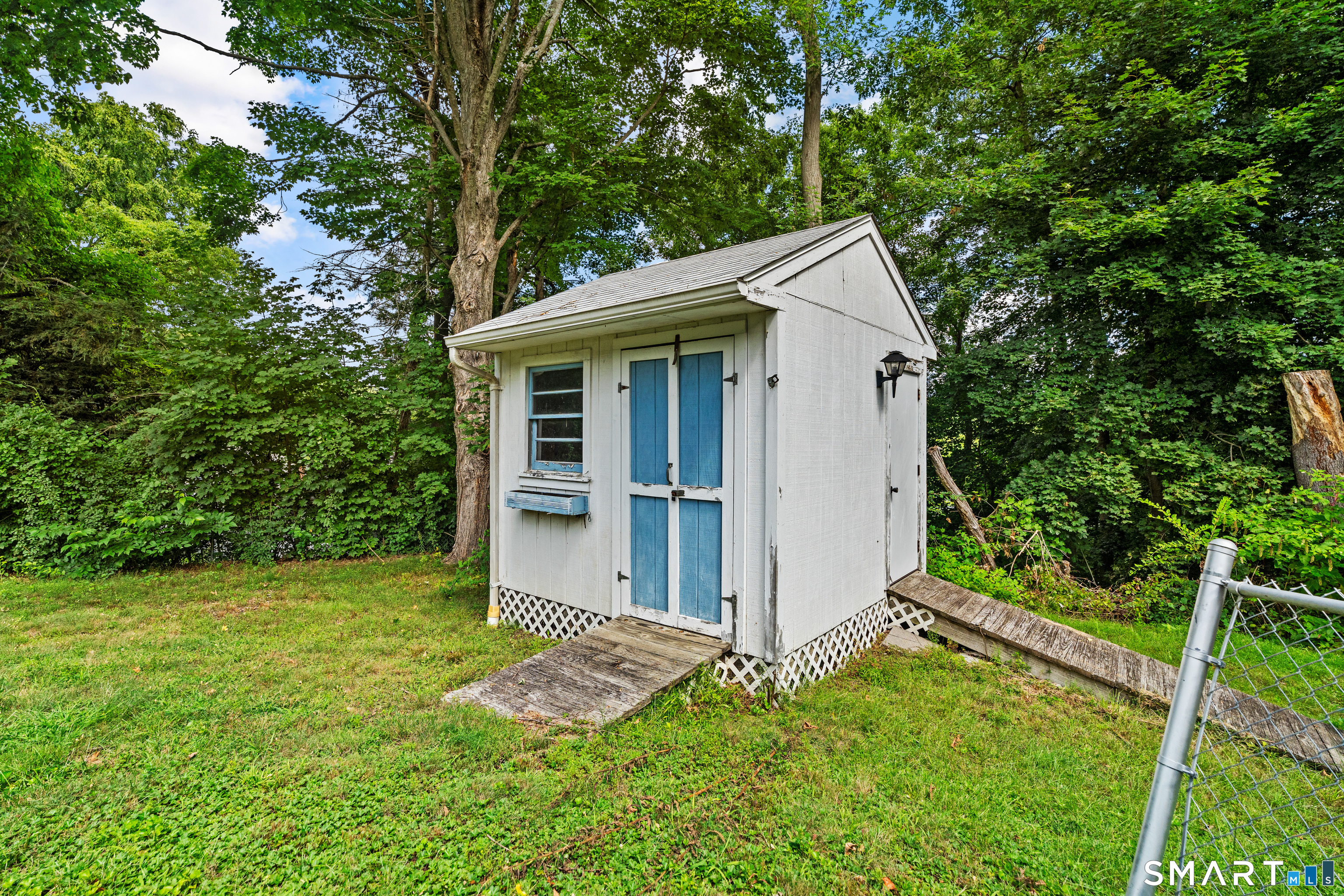 6 Smith Avenue Waterbury CT 06708