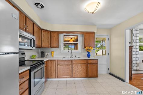 6 Smith Avenue Waterbury CT 06708