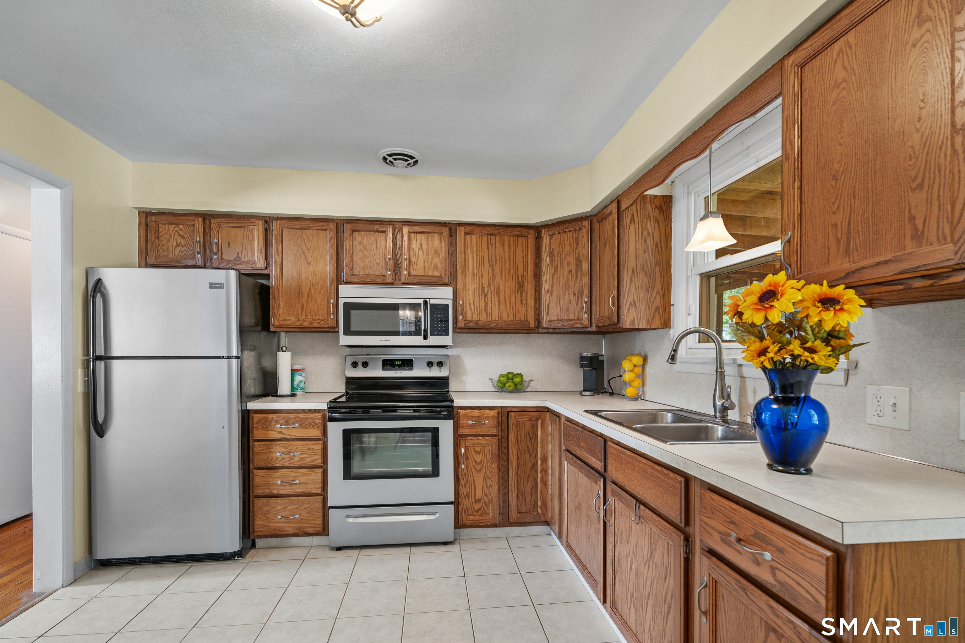 6 Smith Avenue Waterbury CT 06708