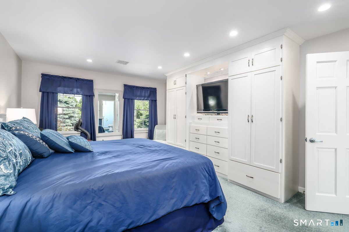 4 Ayrshire Drive New Milford CT 06776