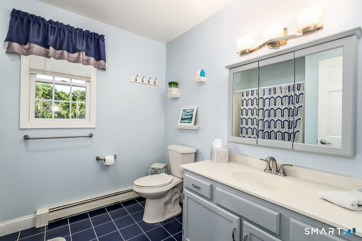 4 Ayrshire Drive New Milford CT 06776