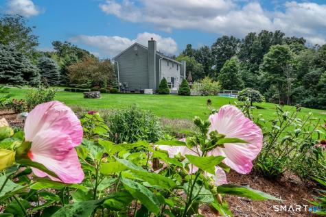 4 Ayrshire Drive New Milford CT 06776