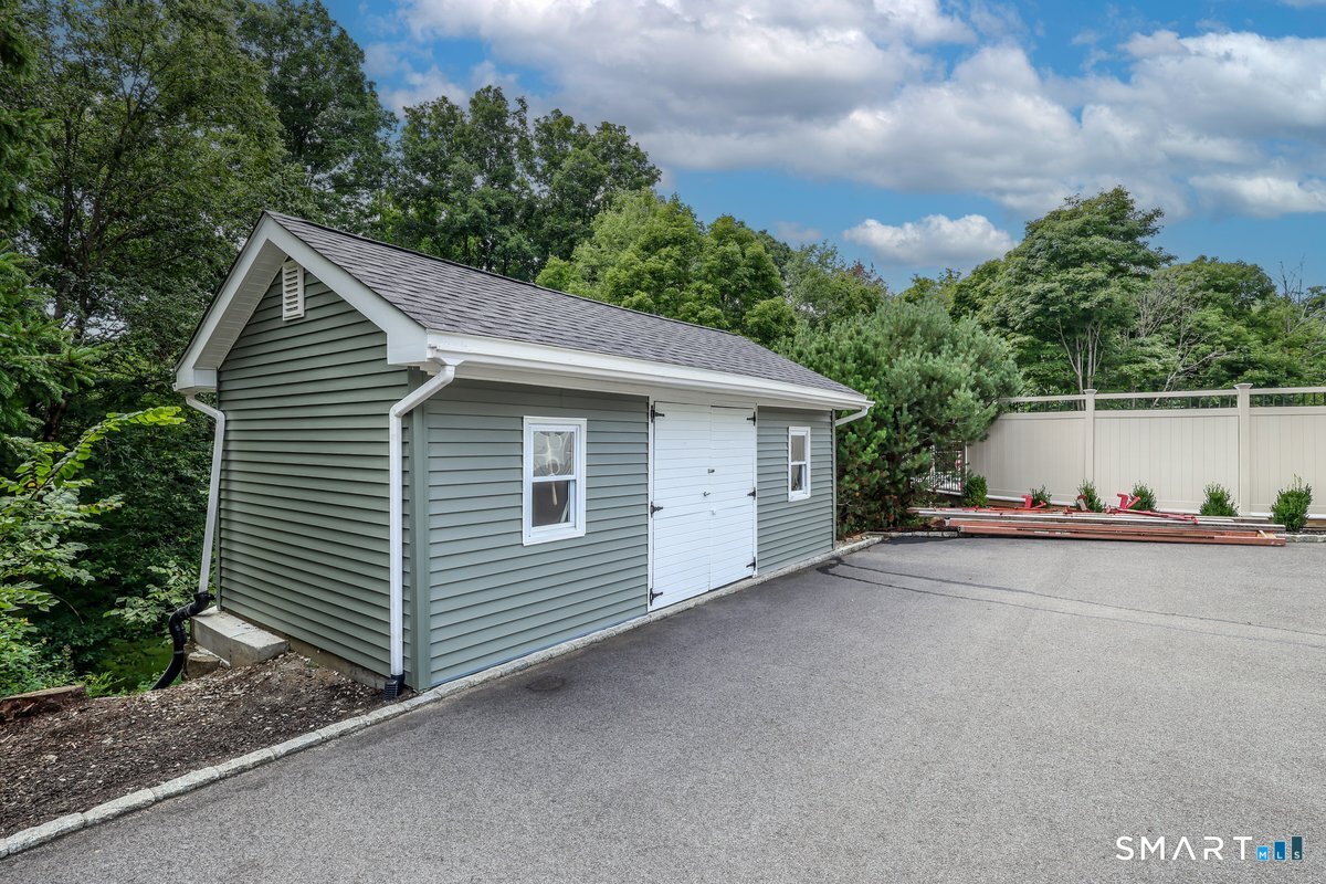 4 Ayrshire Drive New Milford CT 06776