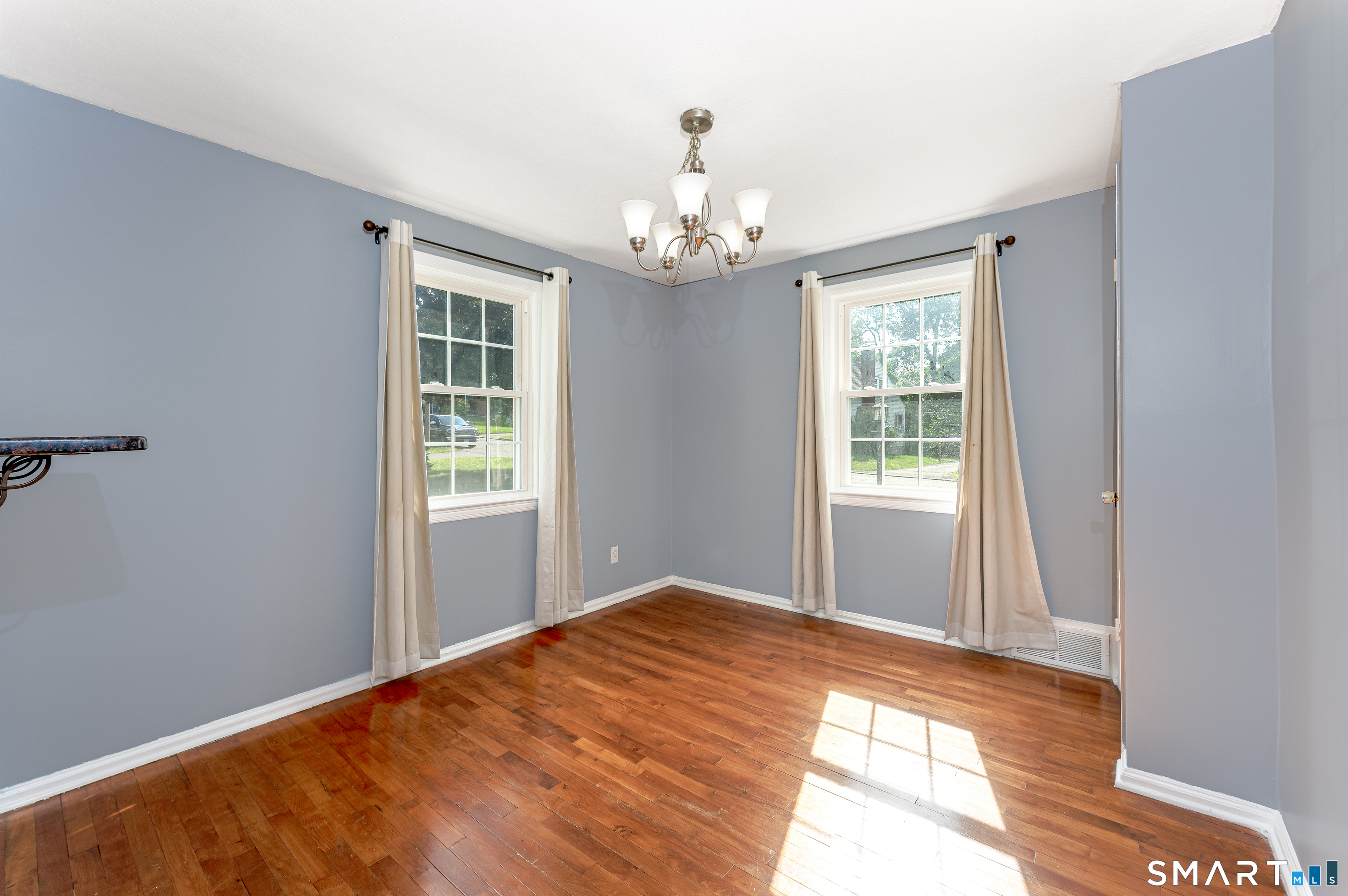 109 White Street Manchester CT 06042