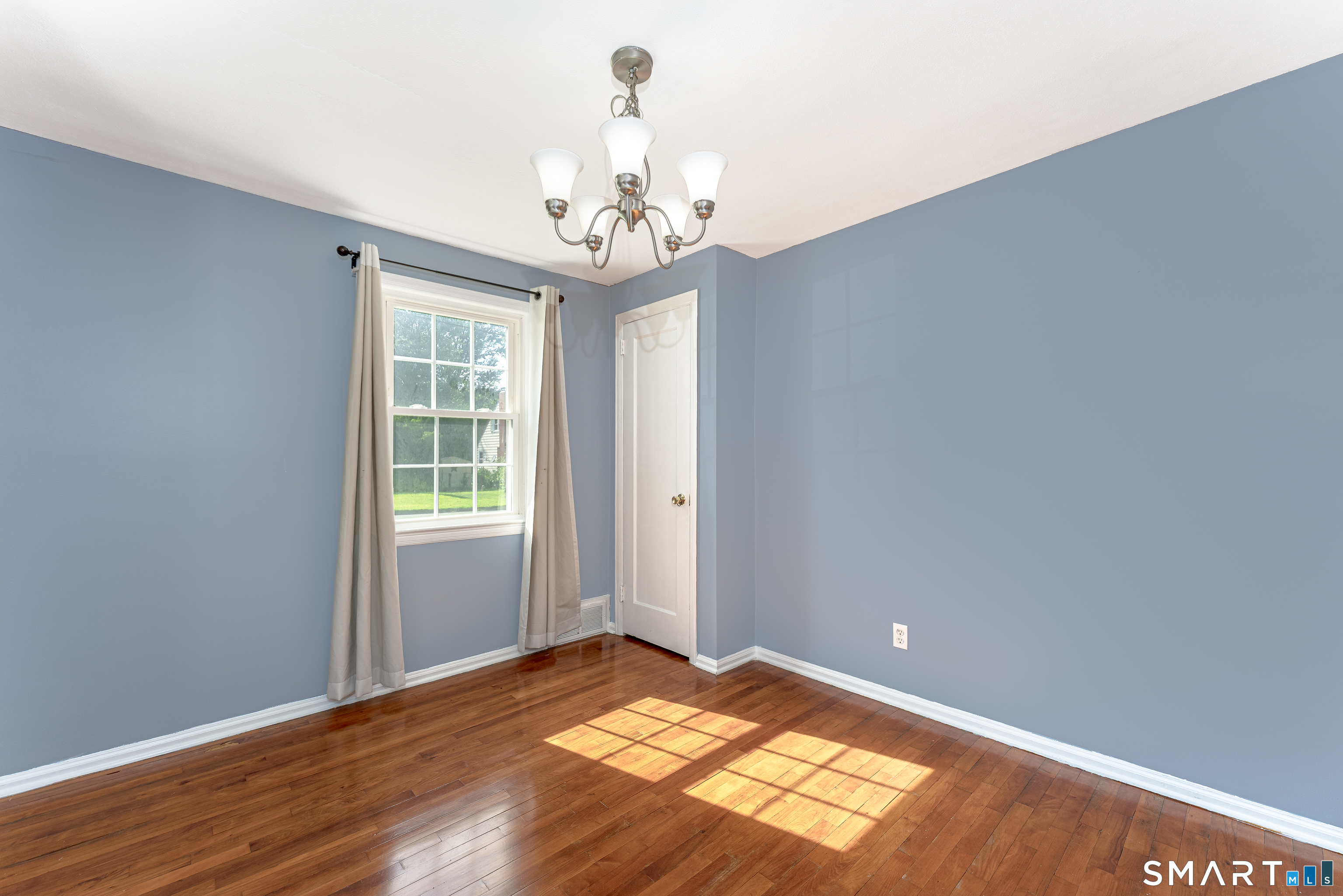 109 White Street Manchester CT 06042