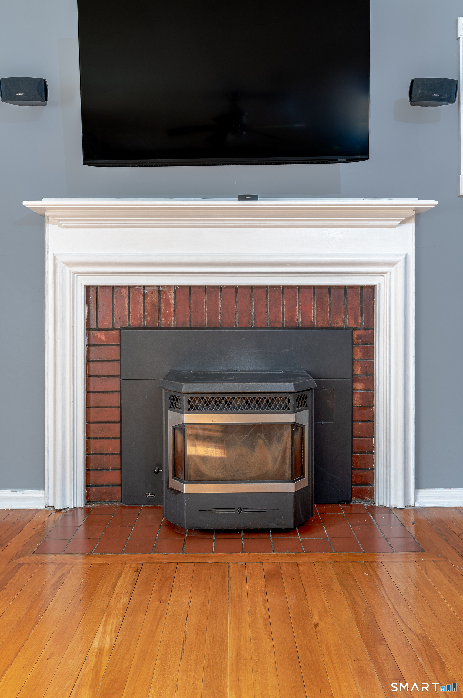 109 White Street Manchester CT 06042