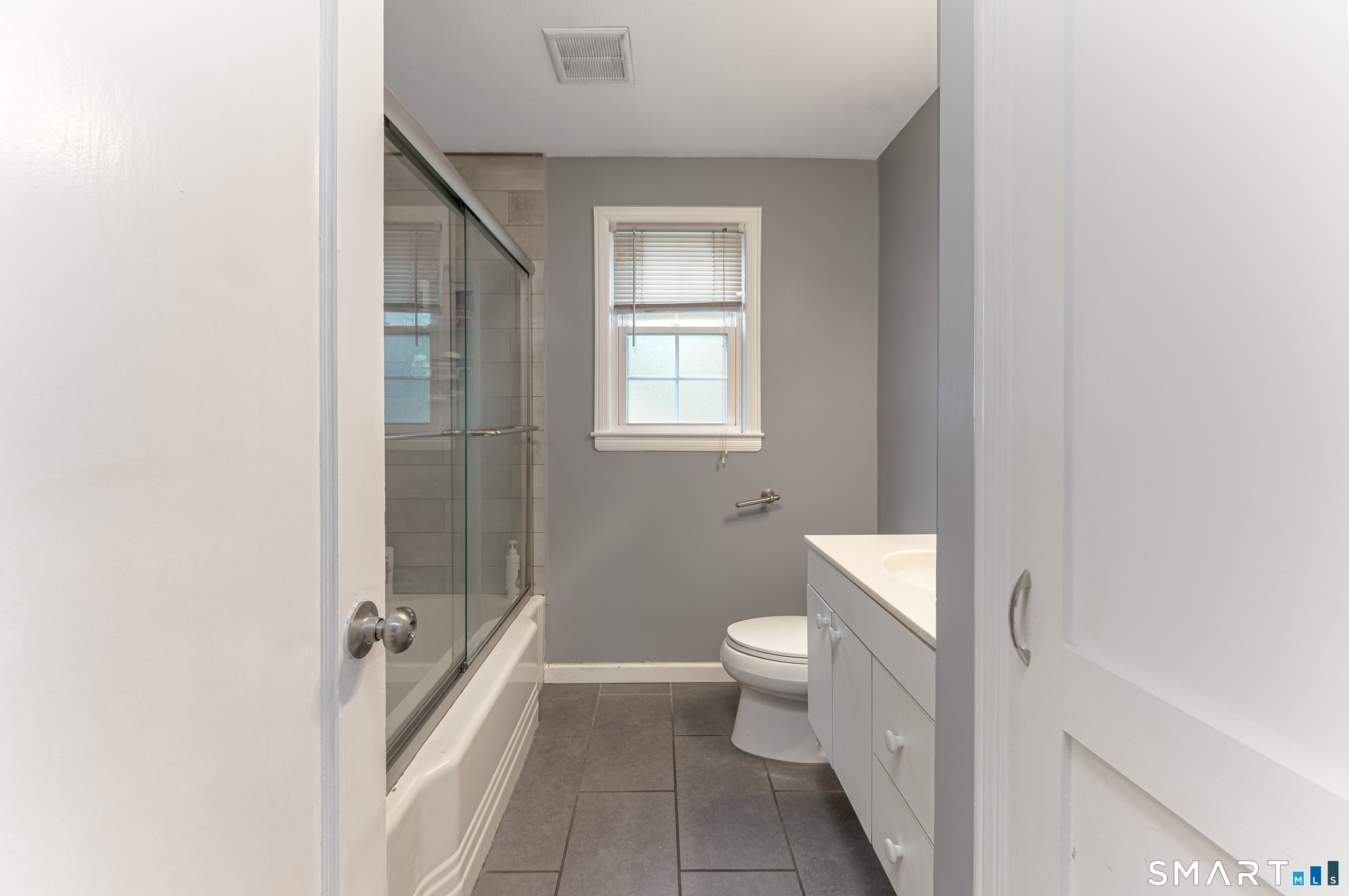 109 White Street Manchester CT 06042
