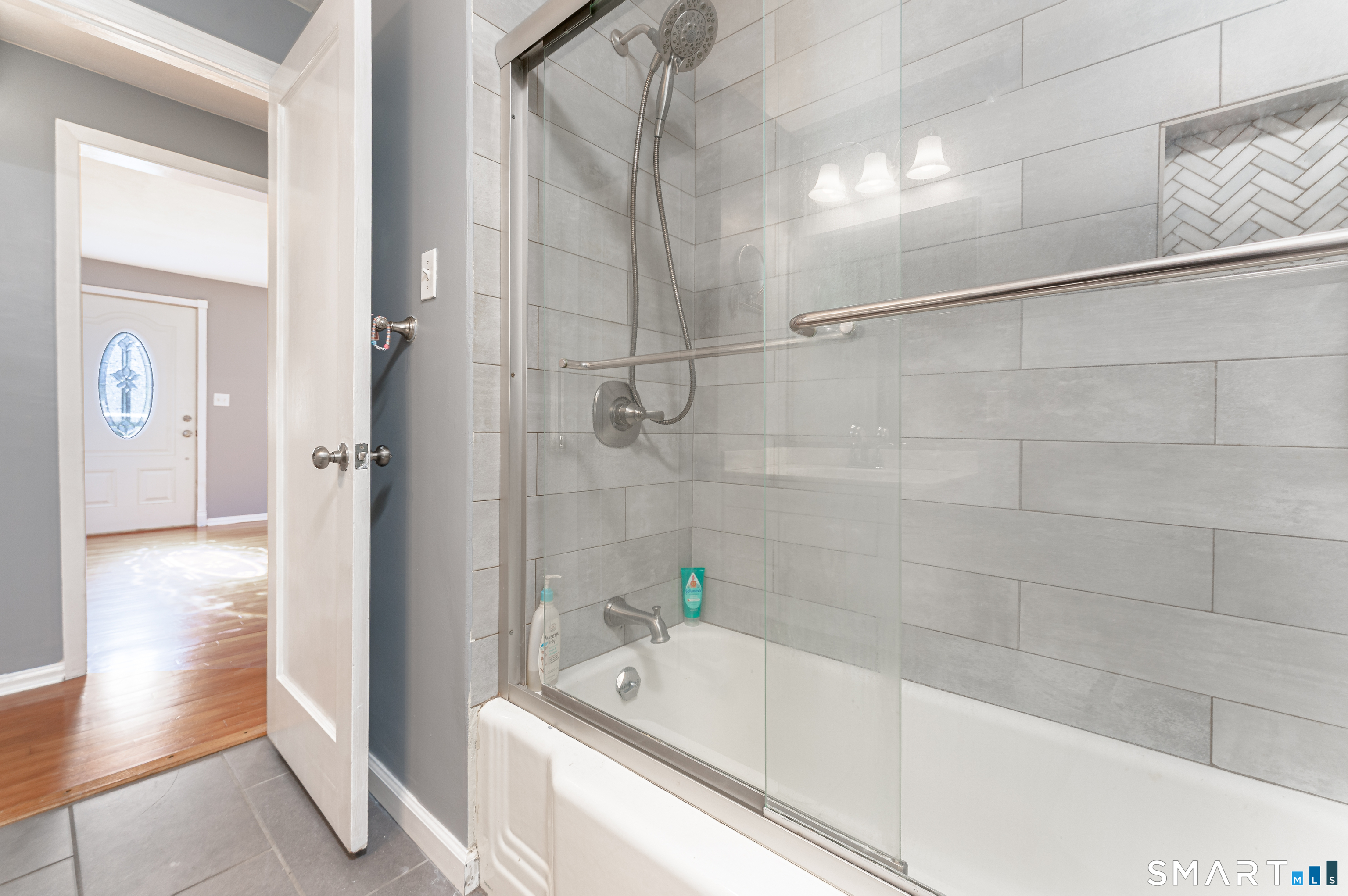 109 White Street Manchester CT 06042