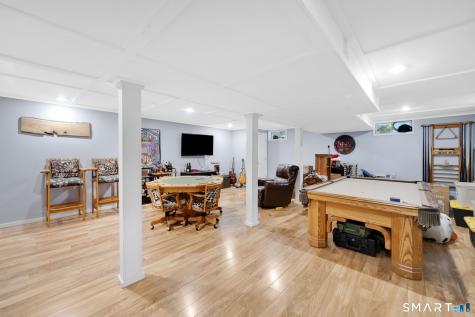 369 West Mountain Road Simsbury CT 06092