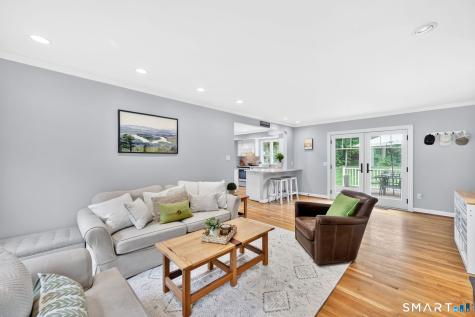 369 West Mountain Road Simsbury CT 06092