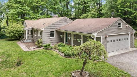 27 Hattertown Road Newtown CT 06470