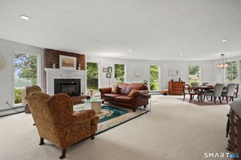 1270 Saybrook Road Haddam CT 06438