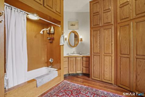 1270 Saybrook Road Haddam CT 06438