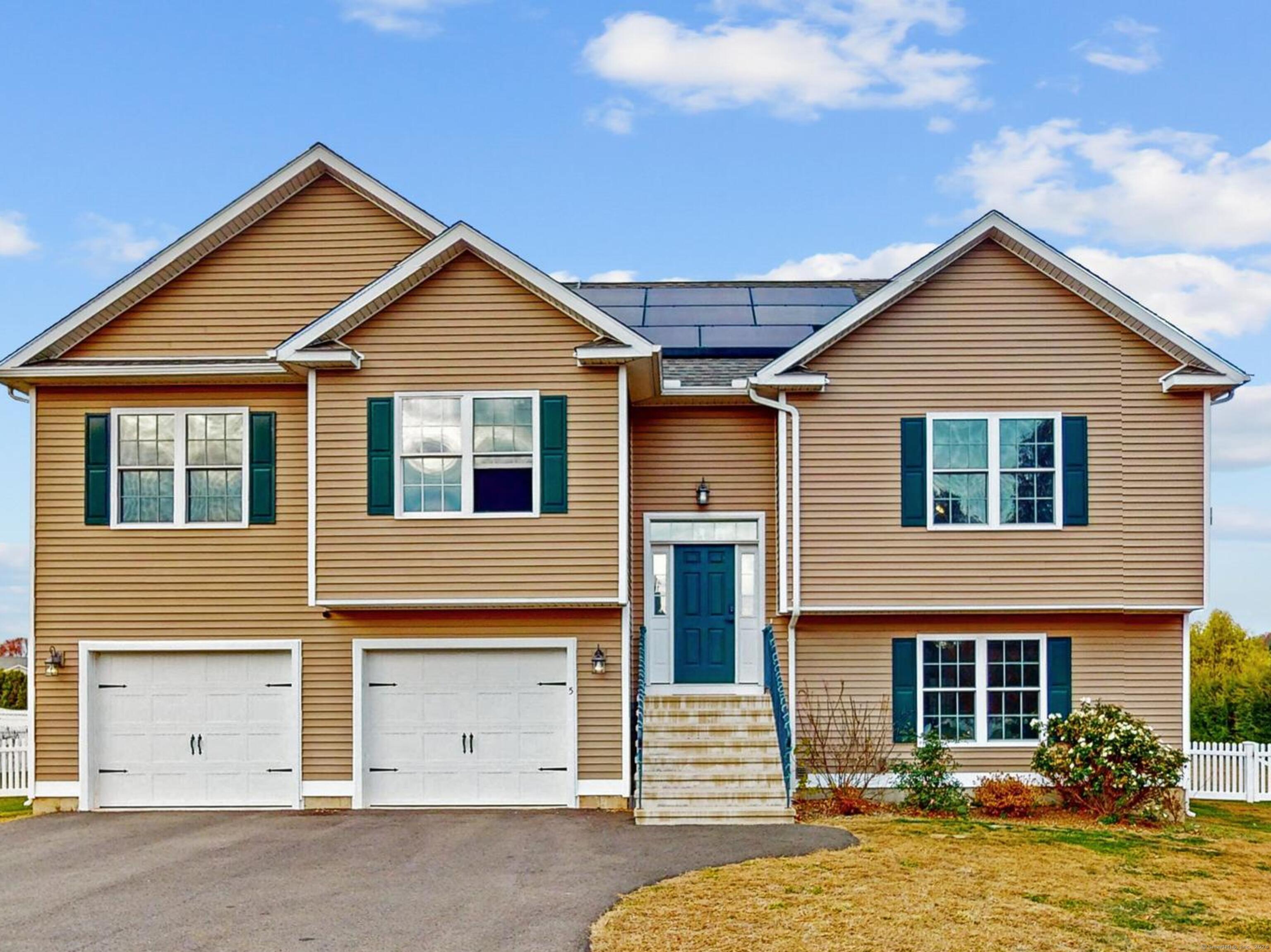 5 Meeting House Lane Enfield CT 06082