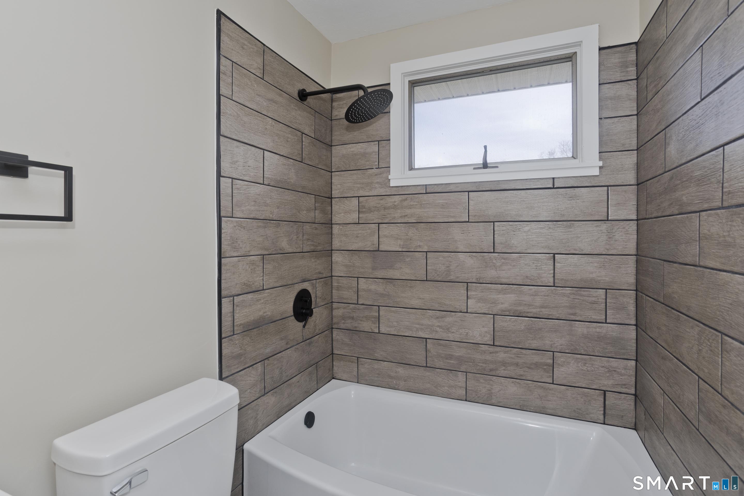 2 Pearl Street Extension Enfield CT 06082