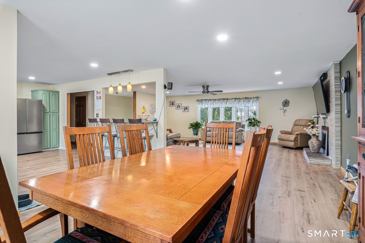 136 Broad Brook Road Enfield CT 06082