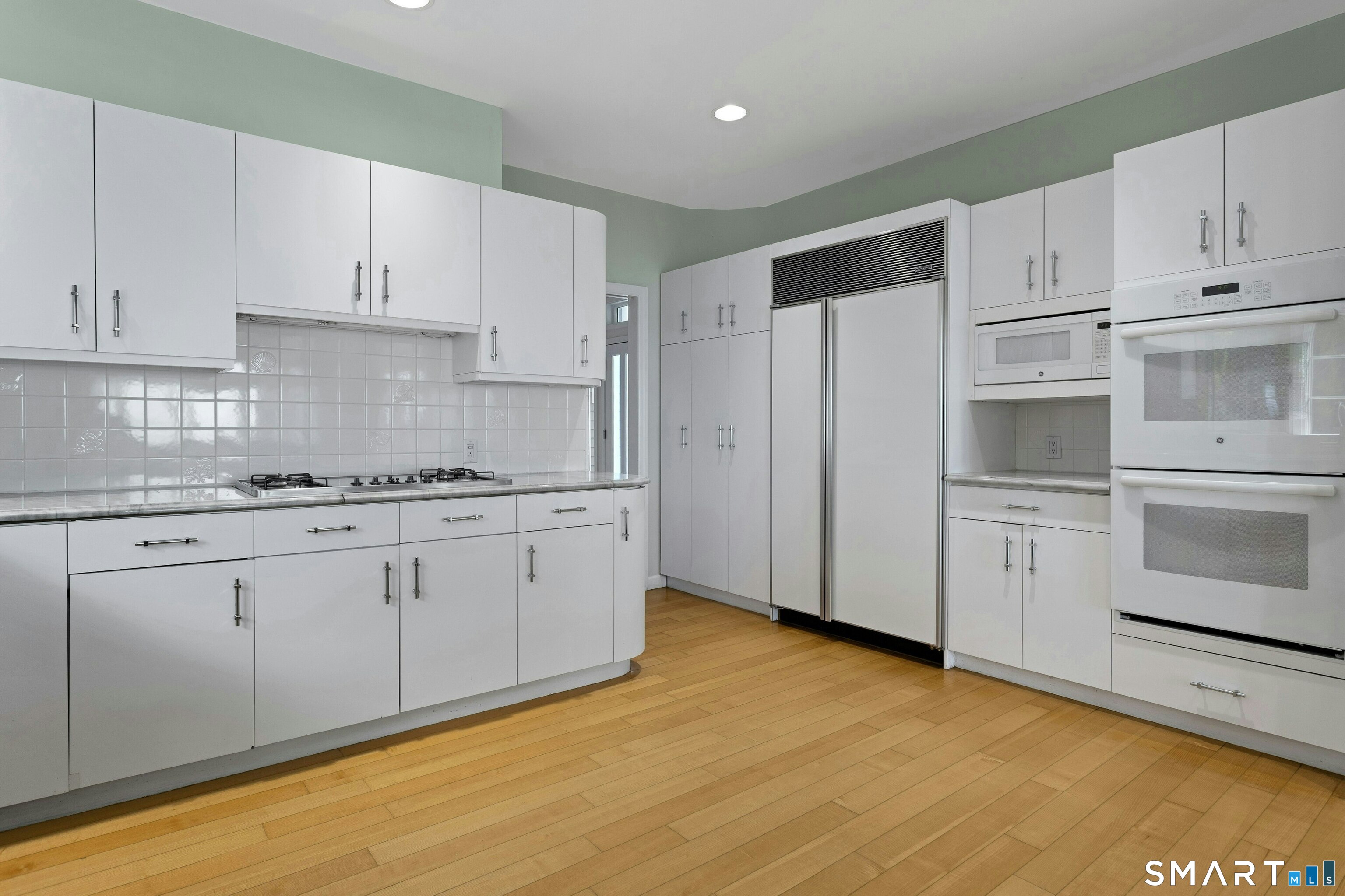 1845 & 1859 Fairfield Beach Road Fairfield CT 06824