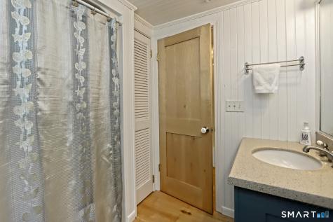 137 Lake Street West Haven CT 06516