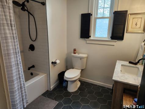 179 Winthrop Terrace Meriden CT 06451