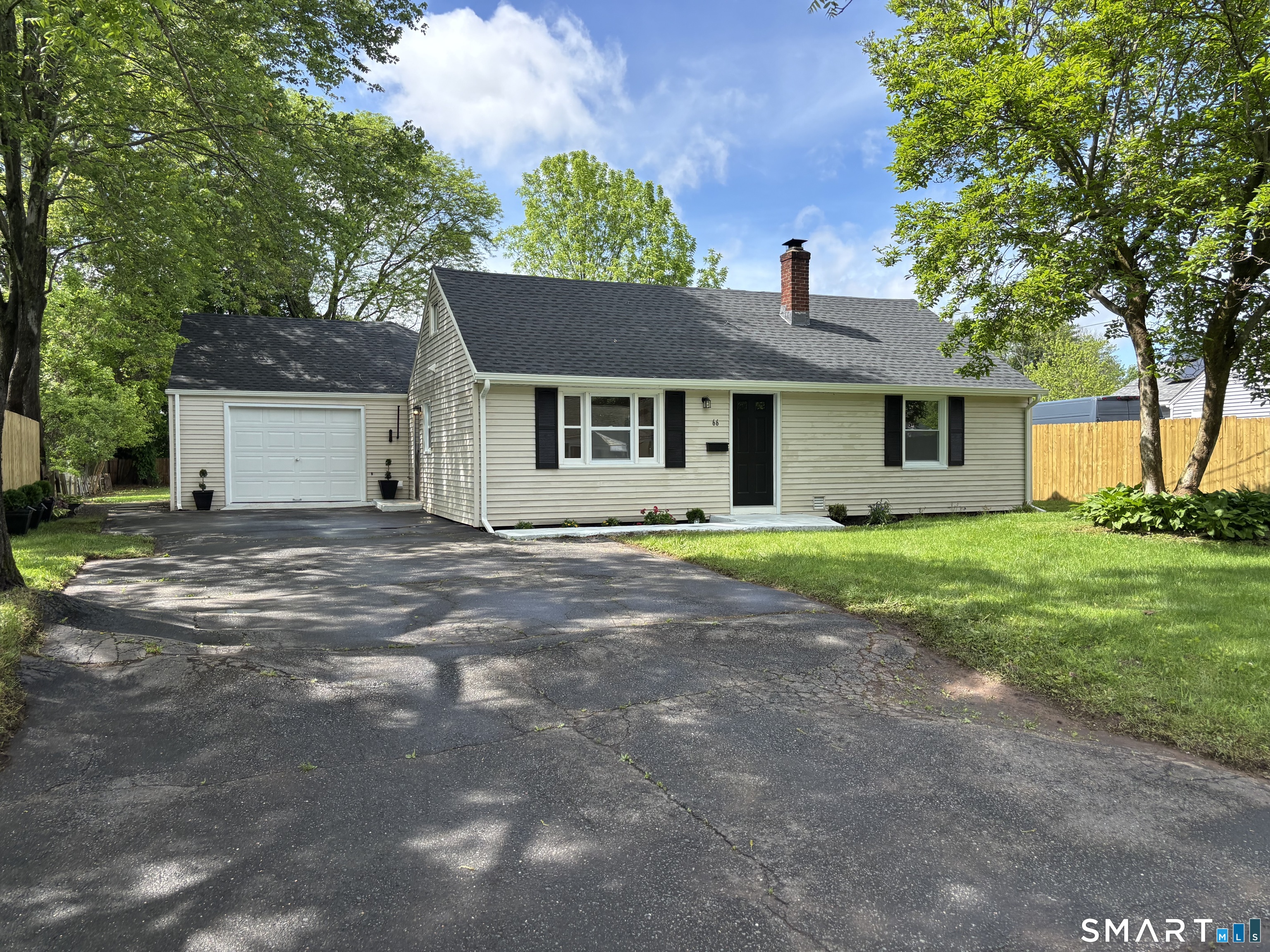 66 Middle Drive East Hartford CT 06118