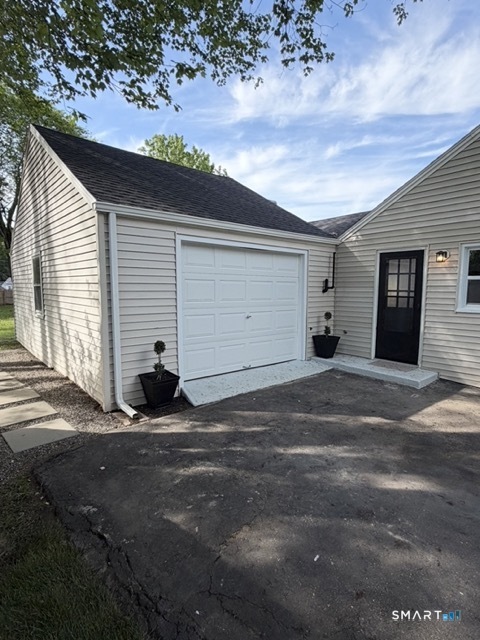 66 Middle Drive East Hartford CT 06118