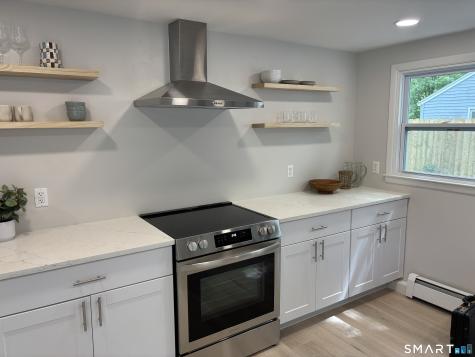 66 Middle Drive East Hartford CT 06118