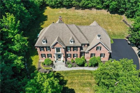 30 Wildwood Drive Avon CT 06001