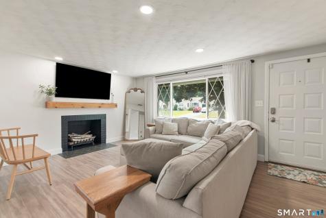 40 Vincent Drive Newington CT 06111