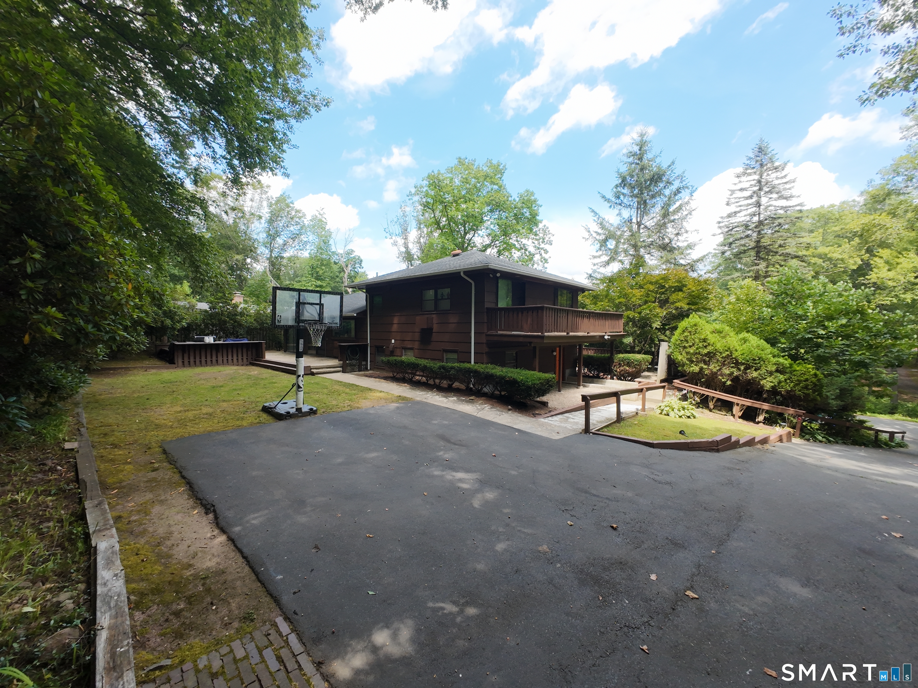 1140 Paradise Avenue Hamden CT 06514