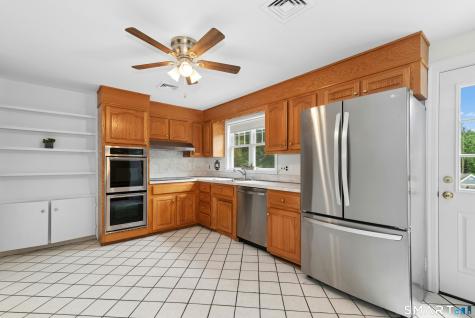 20 Lincoln Drive New Canaan CT 06840