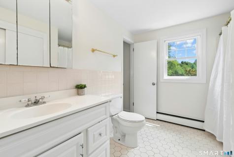 20 Lincoln Drive New Canaan CT 06840
