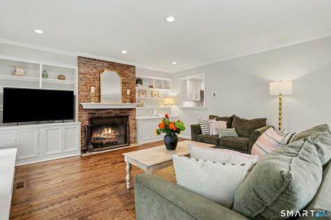 45 Dogwood Lane Fairfield CT 06824