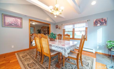 68 Roarke Road North Haven CT 06473