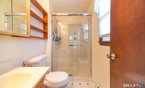 68 Roarke Road North Haven CT 06473