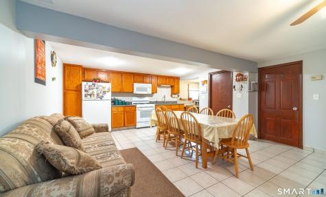 68 Roarke Road North Haven CT 06473
