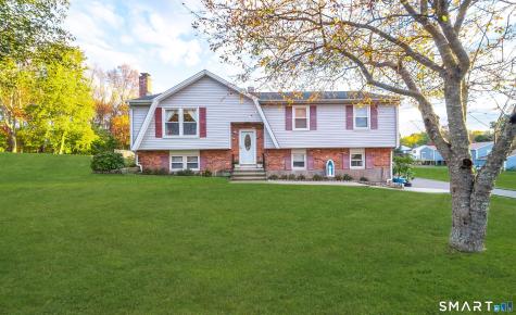 68 Roarke Road North Haven CT 06473