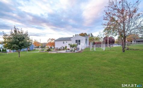 68 Roarke Road North Haven CT 06473