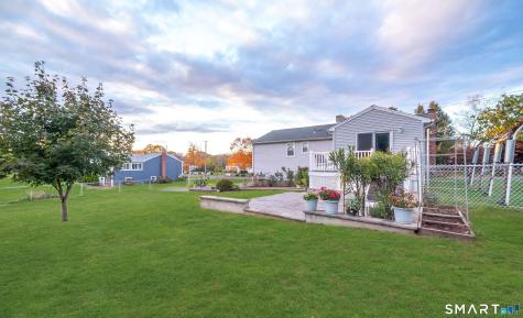 68 Roarke Road North Haven CT 06473