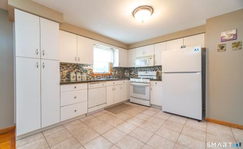 68 Roarke Road North Haven CT 06473