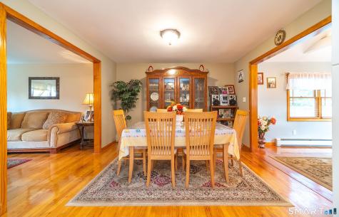 68 Roarke Road North Haven CT 06473