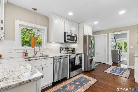 5 Westwood Road Woodbury CT 06798