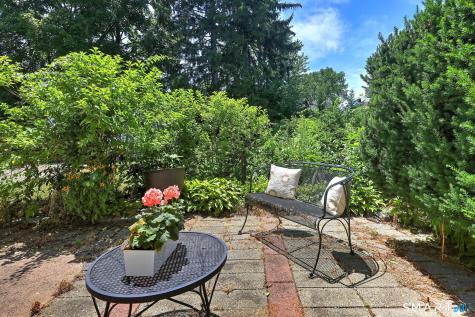 84 Park Avenue Hamden CT 06517