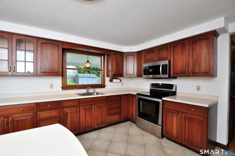 110 Spoonville Road East Granby CT 06026