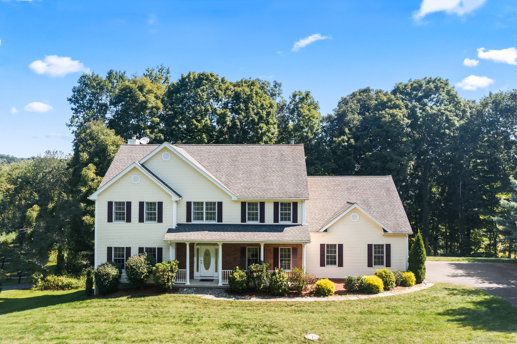 20 Hanover Road Newtown CT 06470