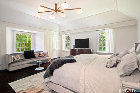 25 Father Peters Lane New Canaan CT 06840