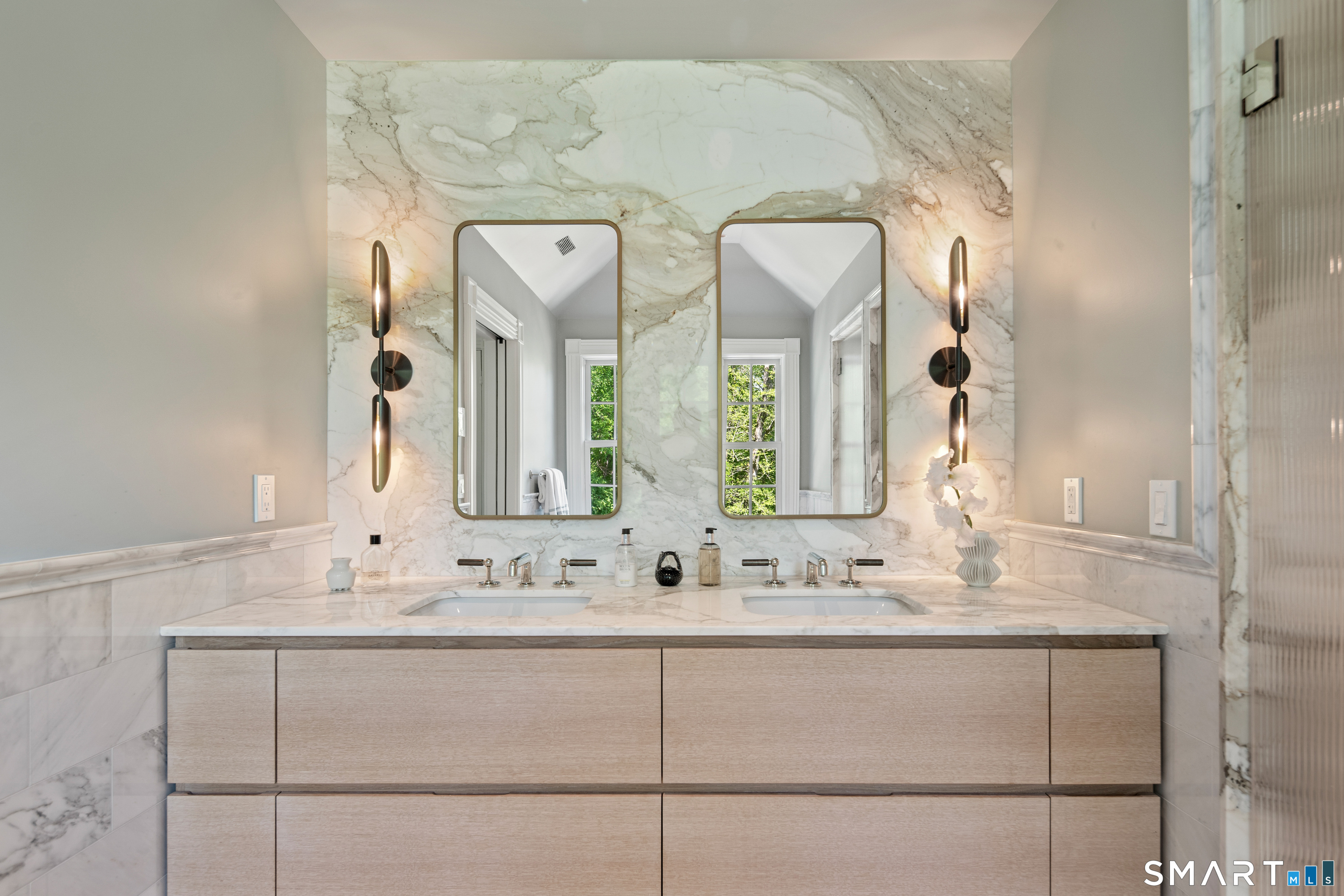 25 Father Peters Lane New Canaan CT 06840