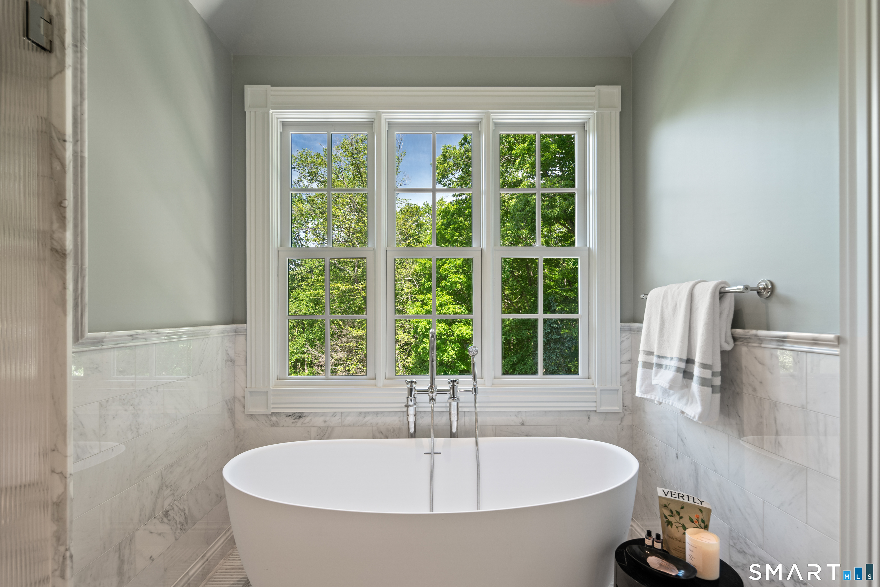 25 Father Peters Lane New Canaan CT 06840