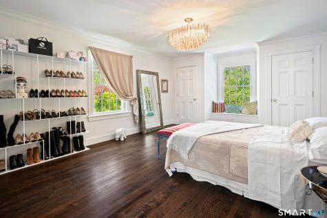 25 Father Peters Lane New Canaan CT 06840