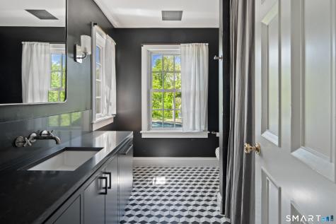 25 Father Peters Lane New Canaan CT 06840