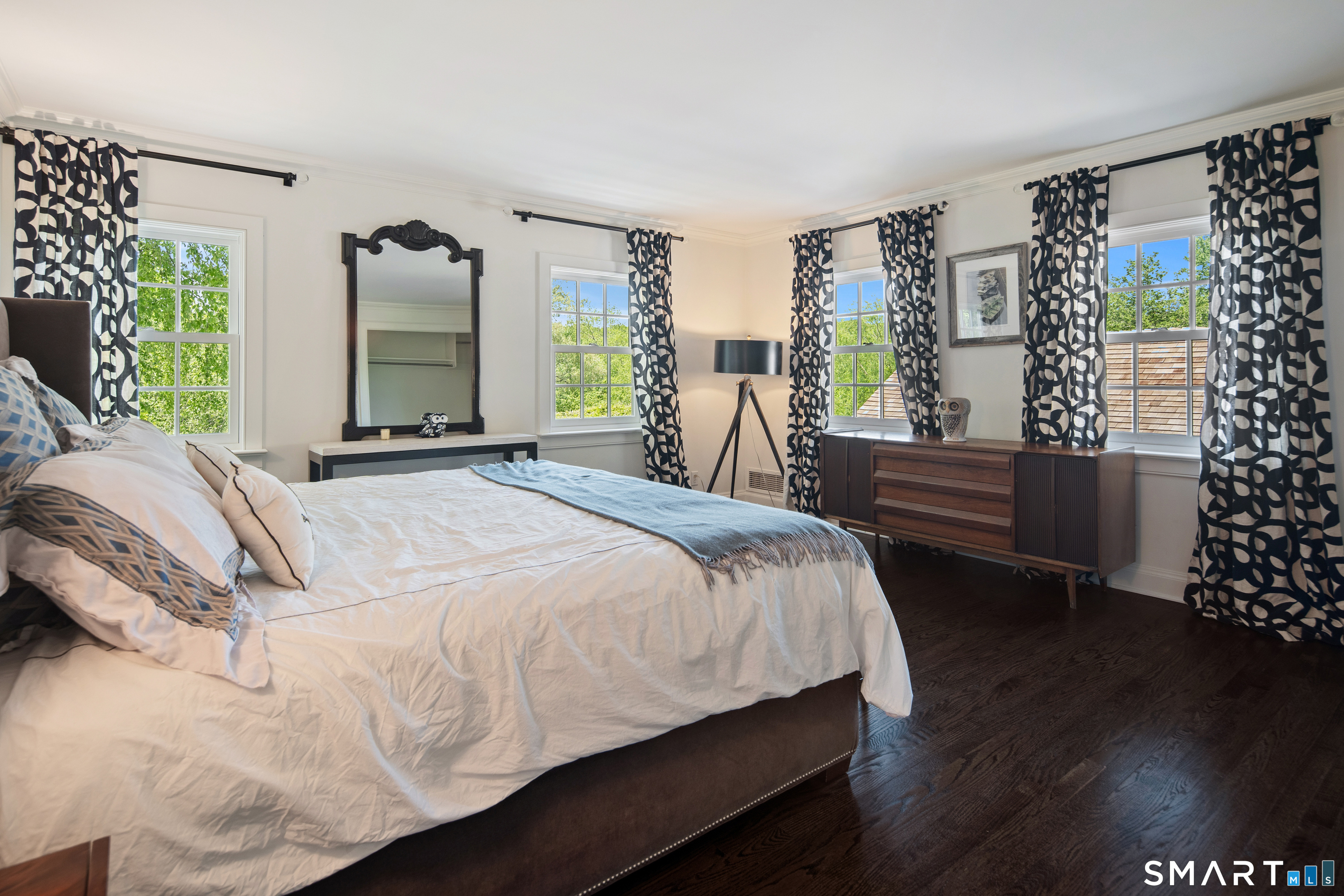 25 Father Peters Lane New Canaan CT 06840